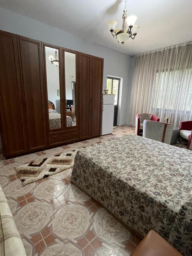 Vila Briart Apartment Durres Bagian luar foto