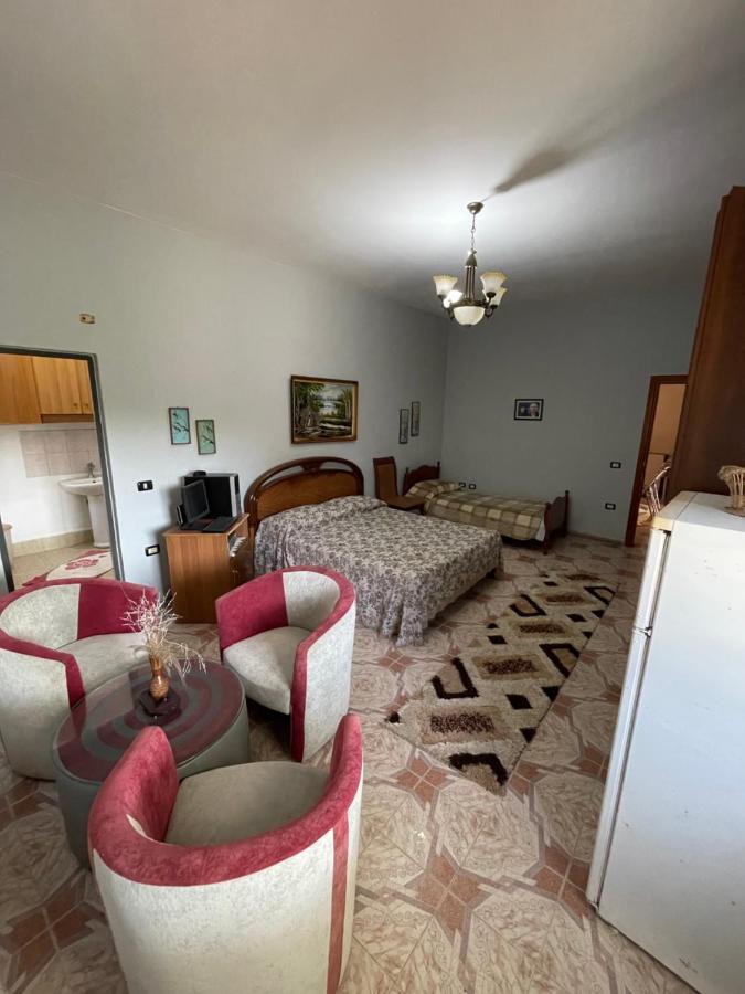 Vila Briart Apartment Durres Bagian luar foto