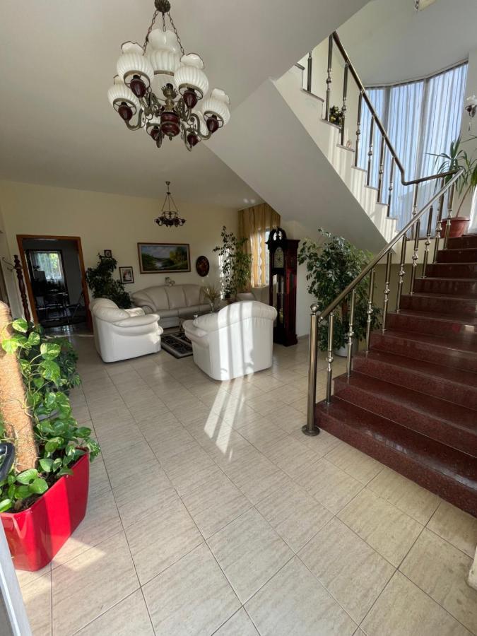 Vila Briart Apartment Durres Bagian luar foto