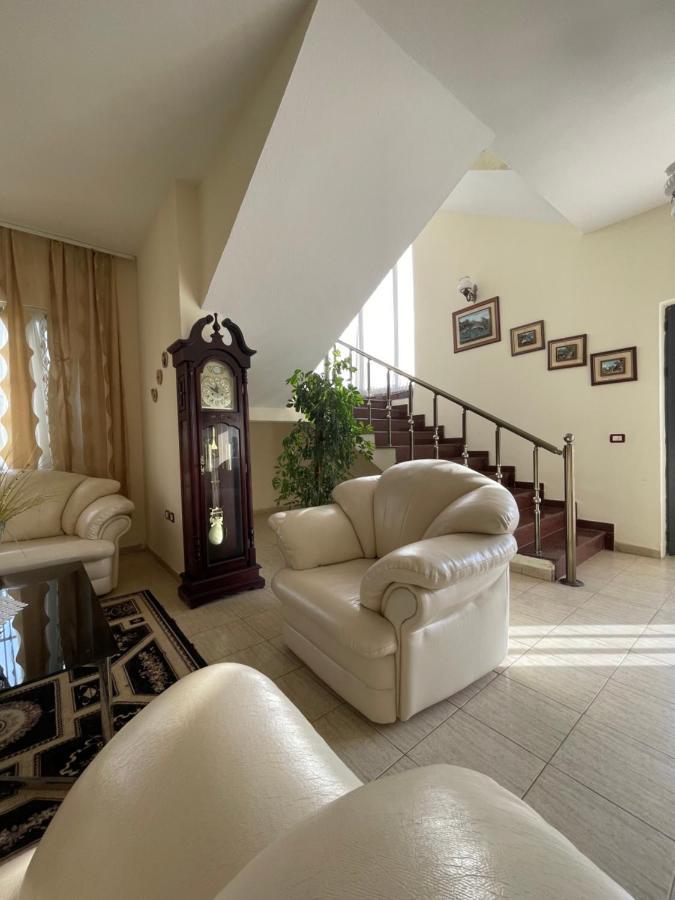 Vila Briart Apartment Durres Bagian luar foto