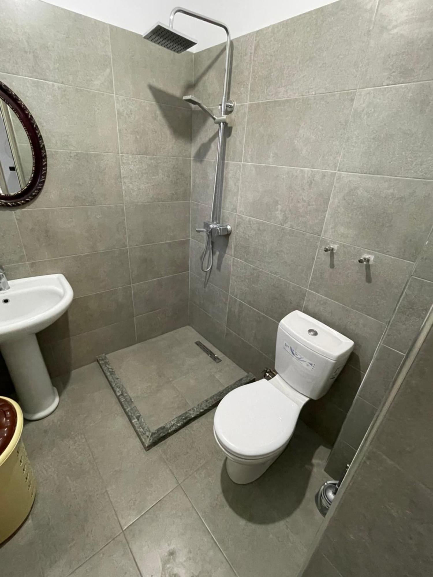 Vila Briart Apartment Durres Bagian luar foto
