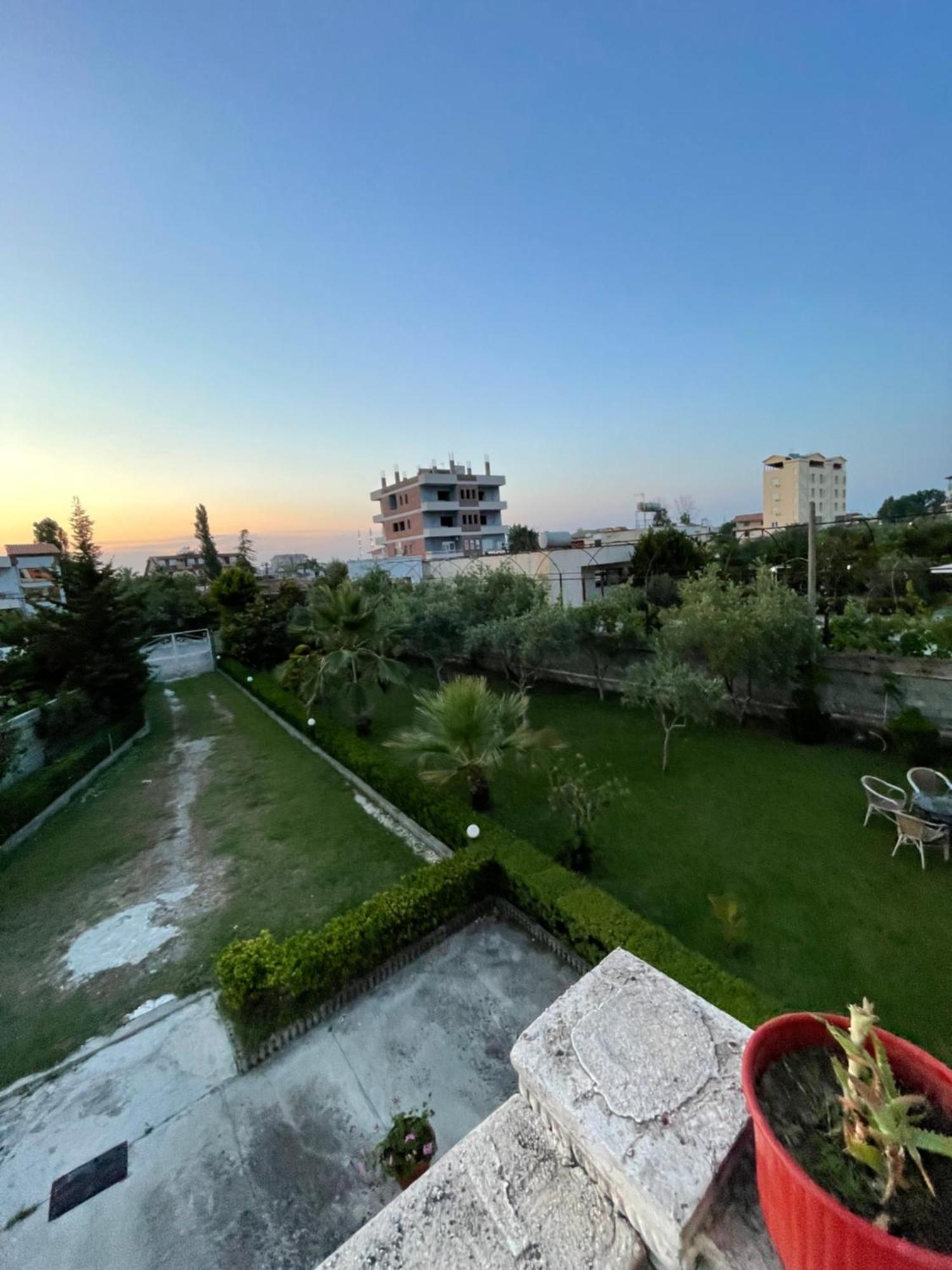 Vila Briart Apartment Durres Bagian luar foto