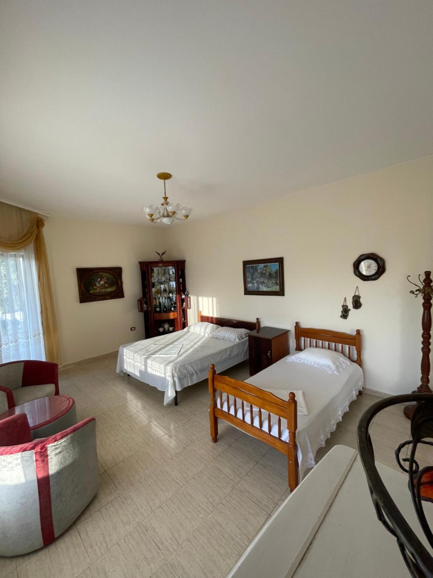 Vila Briart Apartment Durres Bagian luar foto
