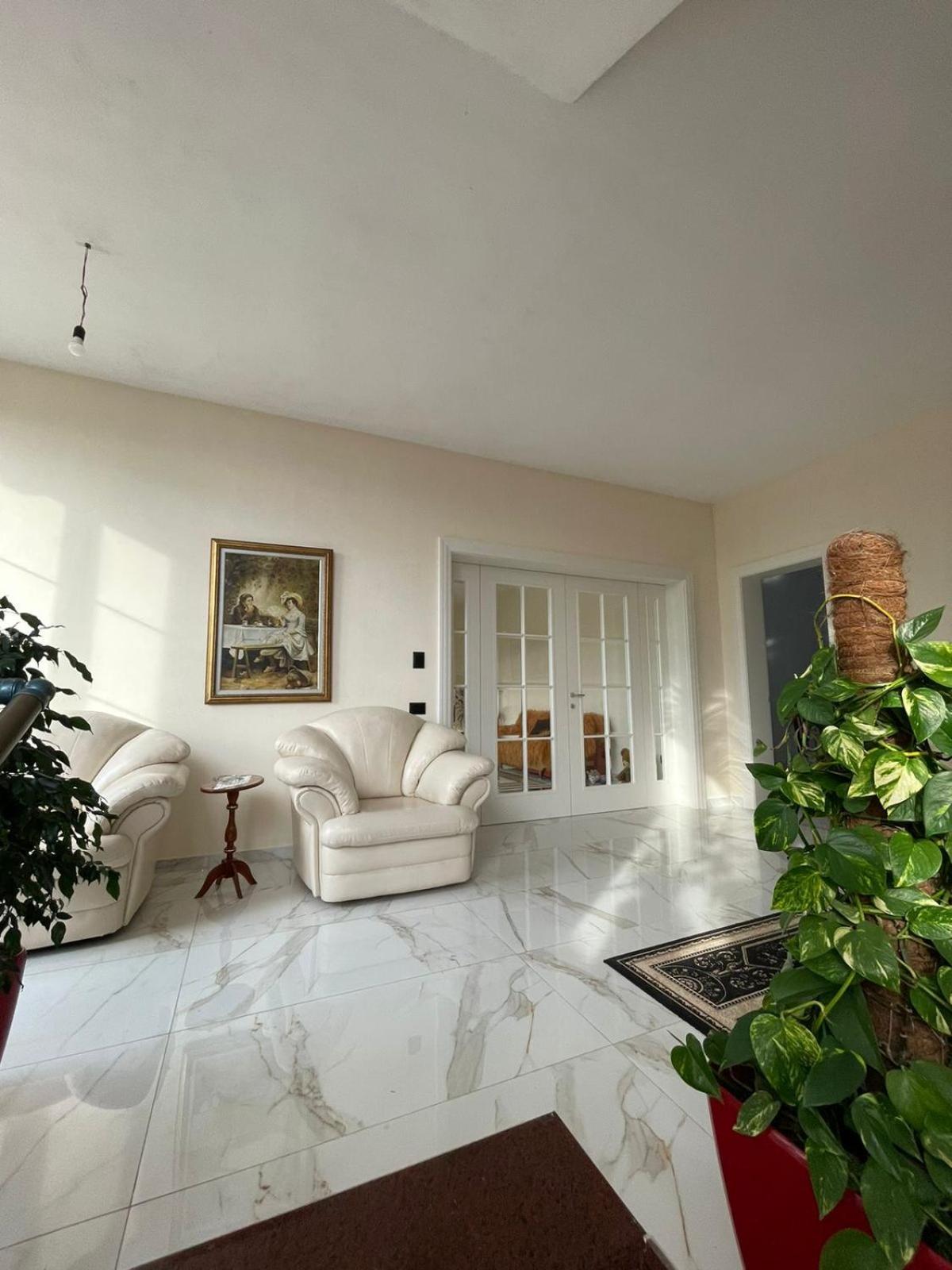 Vila Briart Apartment Durres Bagian luar foto